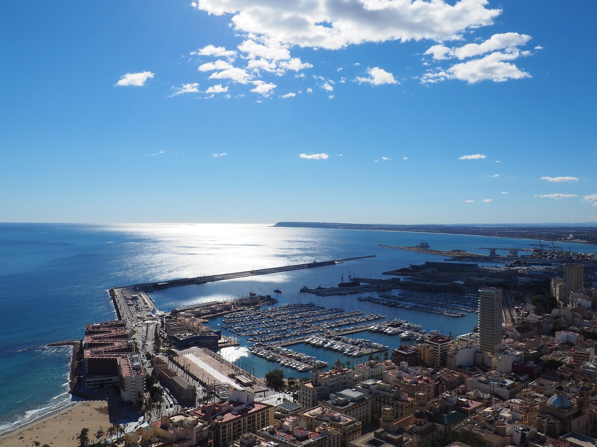 files/alicante-6047406_1920.jpg