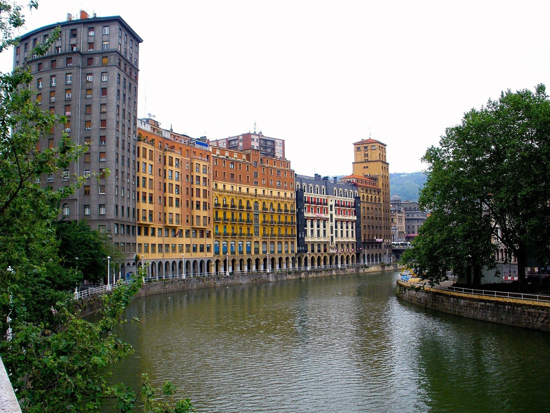 files/bilbao-92043_1920.jpg