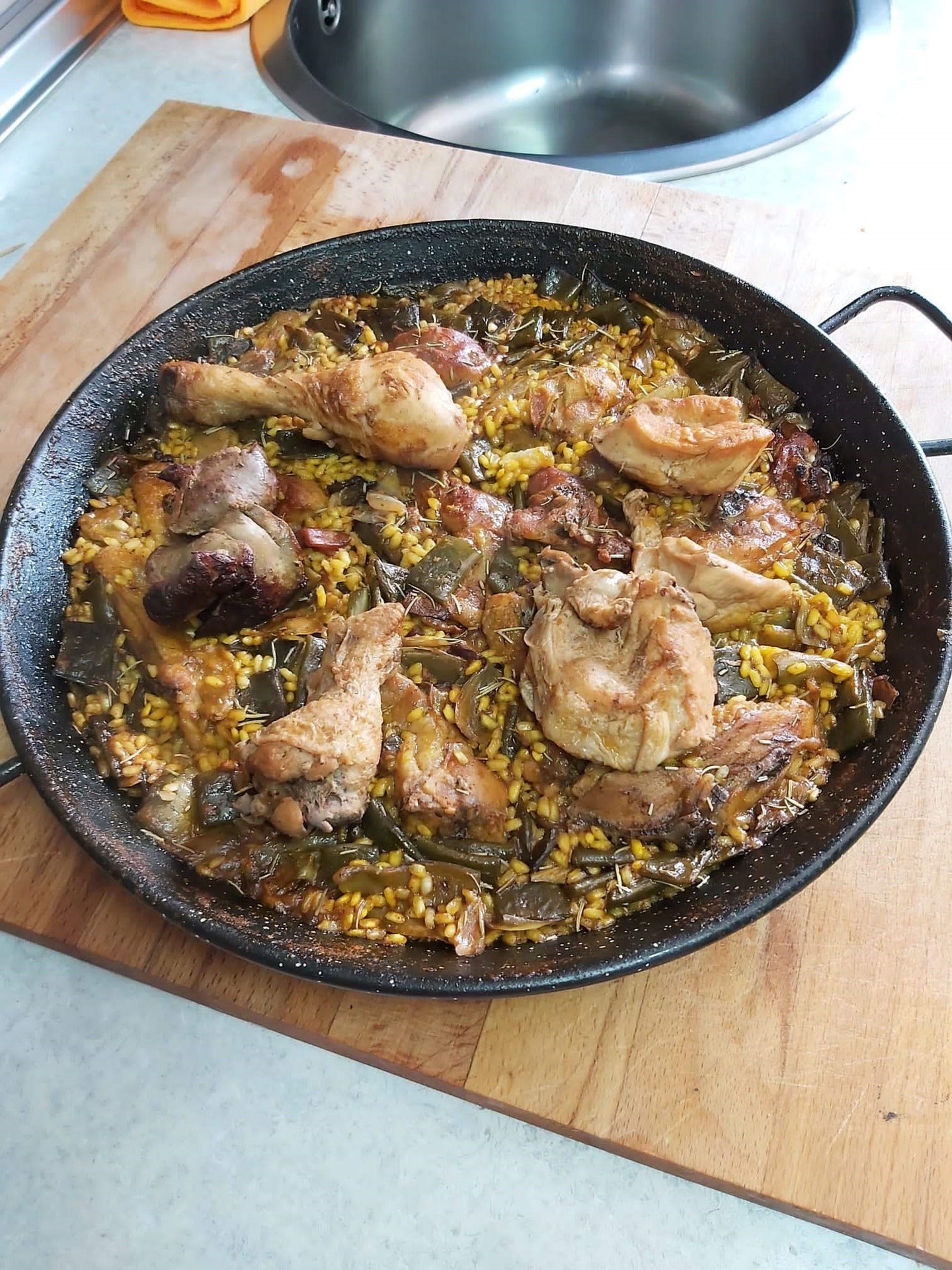 files/paella-5099460_1920.jpg