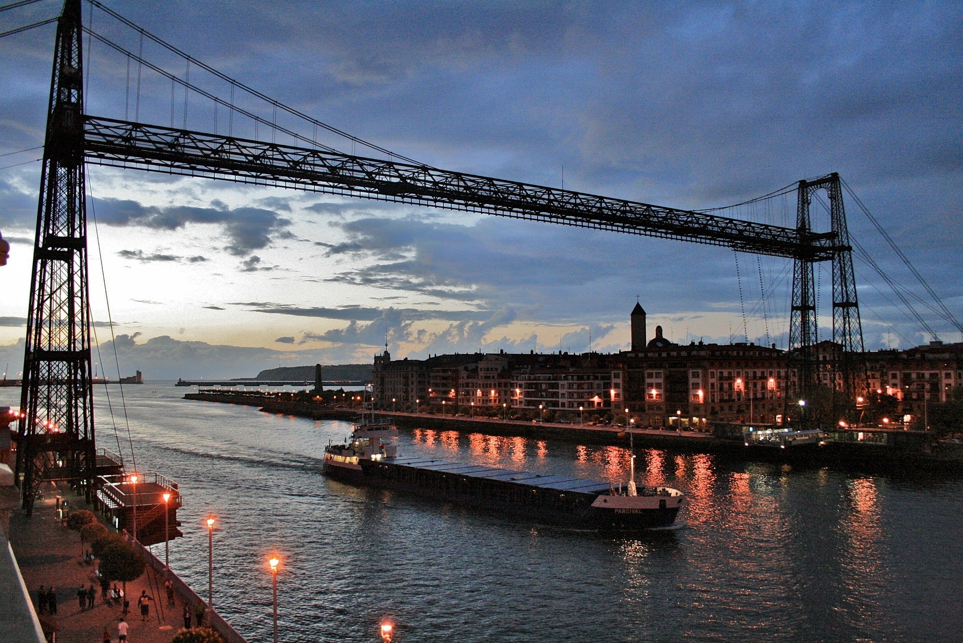 files/puente-portugalete-2007812_1920.jpg